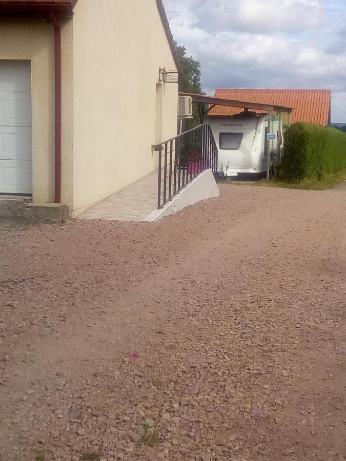 Les Vignes D'Ygrande Apartment Exterior photo